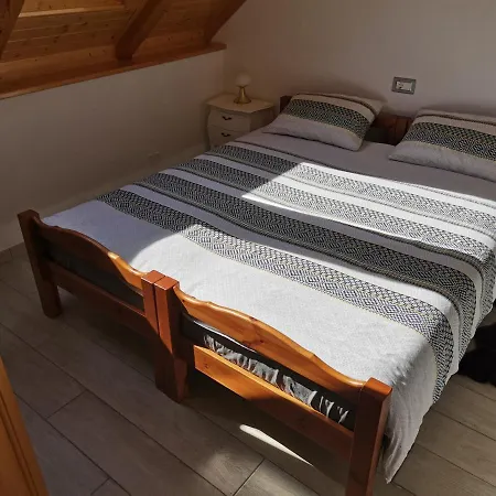 Apartma Ana Ida Srpenica